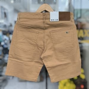Short jean nam lacoste vàng nhạt