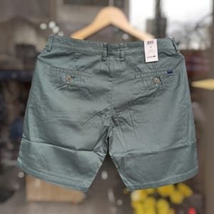 Short kaki lacoste xanh ngọc đậm