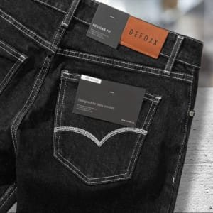 Quần jean Defoxx ống suông đen chỉ nổi 251230